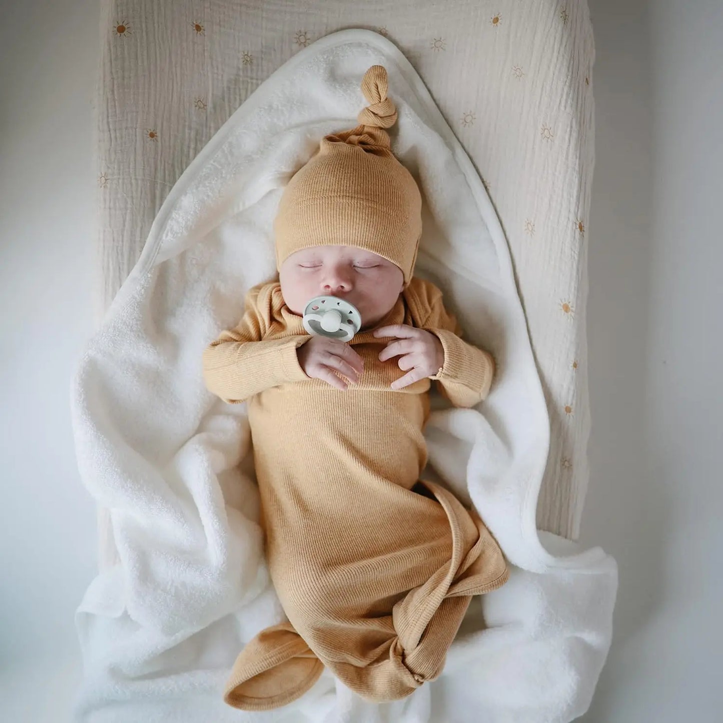 Newborn Bath Towel Neutral Baby Animal Face